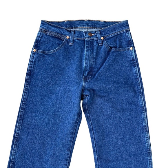 Wrangler Men’s Dark Wash Active Stretch Straight Leg Cowboy Cut Jeans - Picture 4 of 7